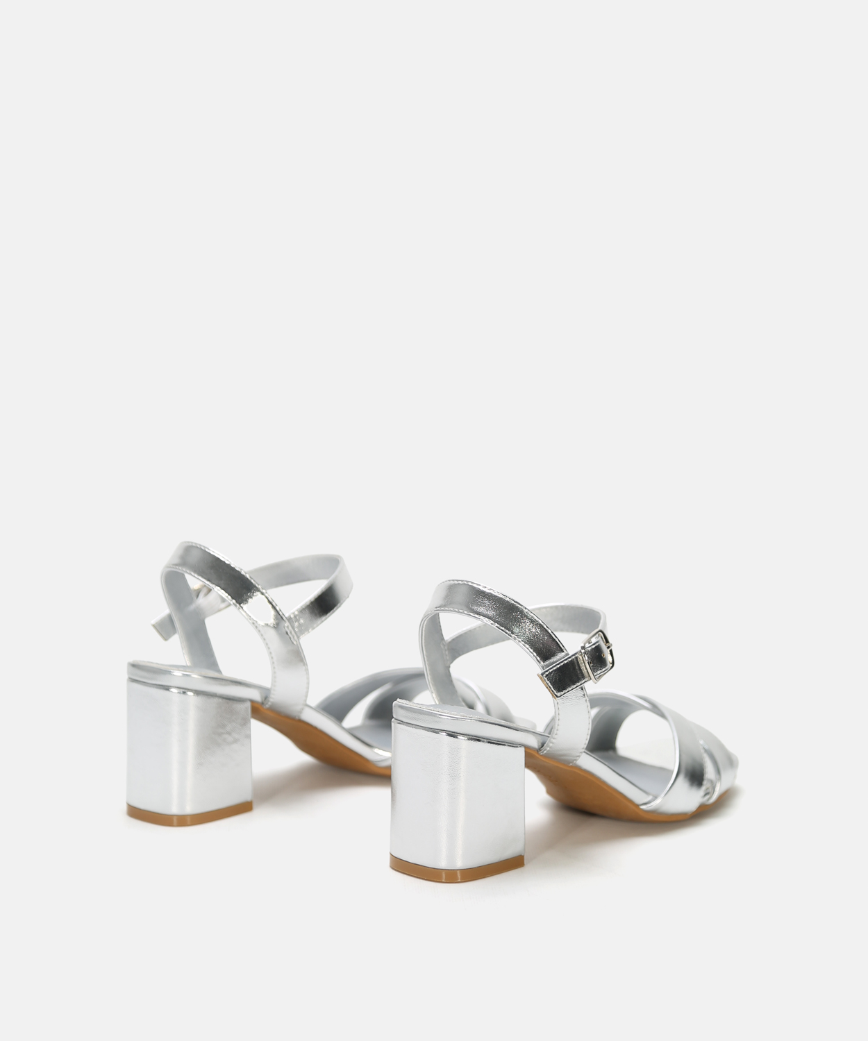 Sandalia tac&oacute;n cruzada image number null